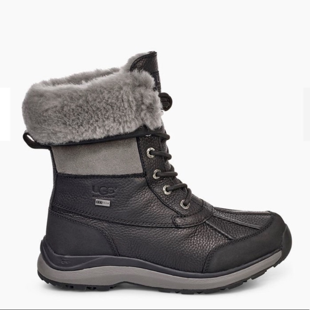 UGG AUSTRALIA WOMENS ADIRONDACK III BOOT BLACK